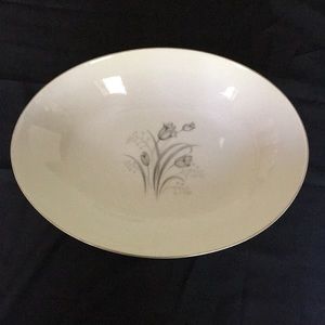 Royal Elegance Serving Bowl